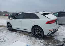 2023 AUDI Q8 PROGRESSIV