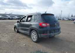 2010 VOLKSWAGEN TIGUAN SE