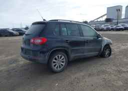 2010 VOLKSWAGEN TIGUAN SE