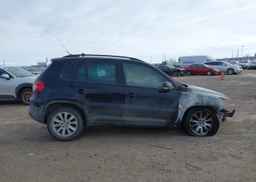 2010 VOLKSWAGEN TIGUAN SE
