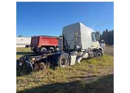 2022 VOLVO VNR