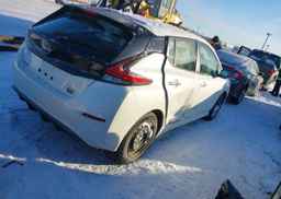 2024 NISSAN LEAF