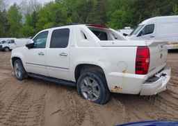 2011 CHEVROLET AVALANCHE