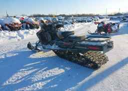 2021 SKIDOO EXPEDITION