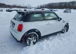 2024 MINI SE 3 DOOR COOPER
