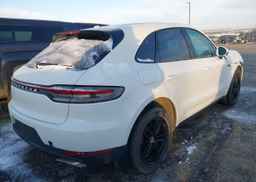 2019 PORSCHE MACAN