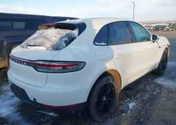 2019 PORSCHE MACAN