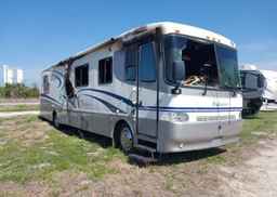1999 FREIGHTLINER CHASSIS X LINE MOTOR HOME