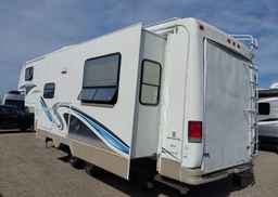 2004 GLENDALE TITANIUM TRAILER