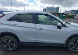 2023 MITSUBISHI ECLIPSE CROSS CARBON EDITION