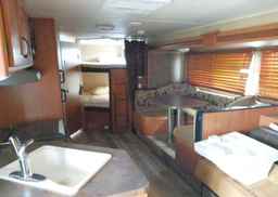 2014 FOREST RIVER GREY WOLF 26DBH
