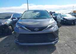 2023 TOYOTA SIENNA XLE 8-PASSENGER