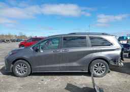 2023 TOYOTA SIENNA XLE 8-PASSENGER