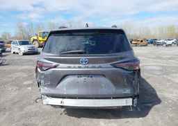 2023 TOYOTA SIENNA XLE 8-PASSENGER