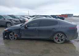 2019 KIA STINGER GT