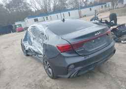 2022 KIA FORTE GT LINE