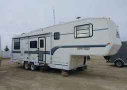 1996 TRAVELAIRE LEGACY