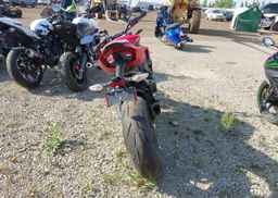 2023 DUCATI STREETFIGHTER V2