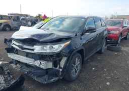 2019 TOYOTA highlander xle