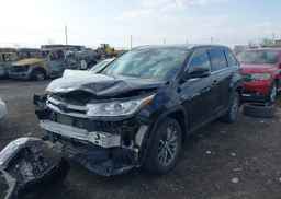 2019 TOYOTA highlander xle