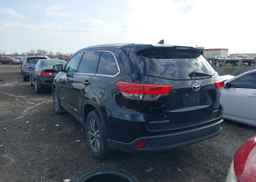 2019 TOYOTA highlander xle
