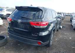 2019 TOYOTA highlander xle