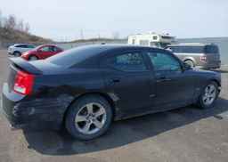 2010 DODGE CHARGER