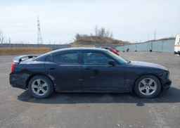 2010 DODGE CHARGER