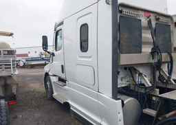 2020 FREIGHTLINER CASCADIA 126