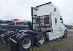 2020 FREIGHTLINER CASCADIA 126