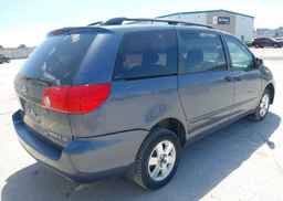 2006 TOYOTA SIENNA