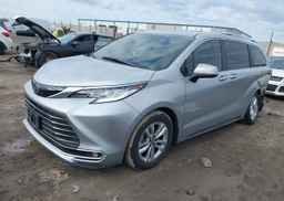 2024 TOYOTA SIENNA