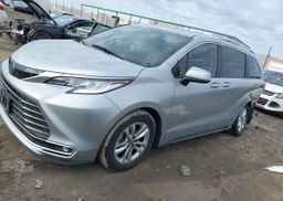 2024 TOYOTA SIENNA