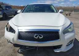 2016 INFINITI Q50