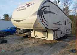 2018 FOREST RIVER CARDINAL 5TH WHEEL