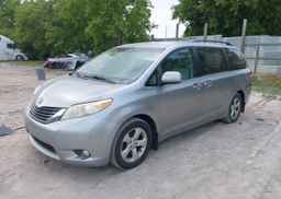 2011 TOYOTA SIENNA LE 8 PASSENGER