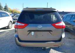 2016 TOYOTA SIENNA