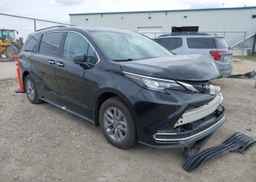 2024 TOYOTA SIENNA LE