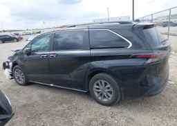 2024 TOYOTA SIENNA LE