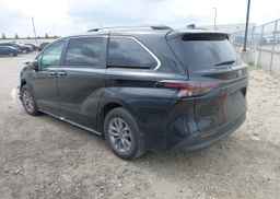 2024 TOYOTA SIENNA LE
