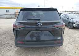 2024 TOYOTA SIENNA LE