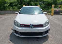 2013 VOLKSWAGEN GTI