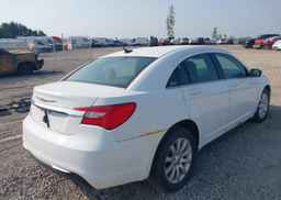 2014 CHRYSLER 200 TOURING