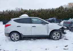 2013 HYUNDAI TUCSON GL