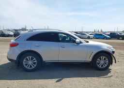 2011 INFINITI FX35