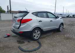 2011 HYUNDAI TUCSON GL