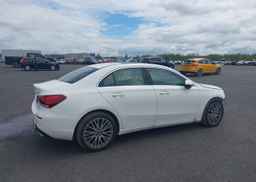 2022 MERCEDES-BENZ A 220 4MATIC