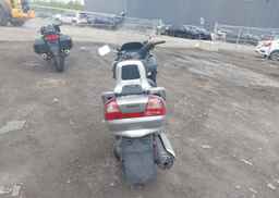 2005 SUZUKI AN400 K3
