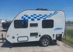 2015 TRAILER ARTISANAL.