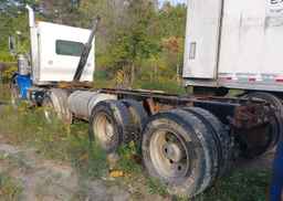 2017 KENWORTH T800
